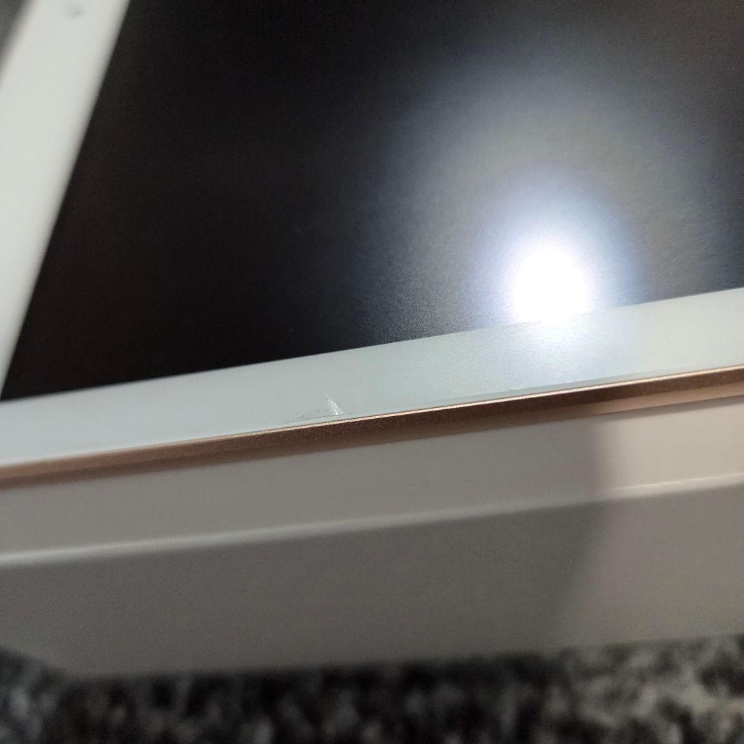 【iPad 第8世代】128GB ゴールド Wi-Fiモデル 10.2インチ