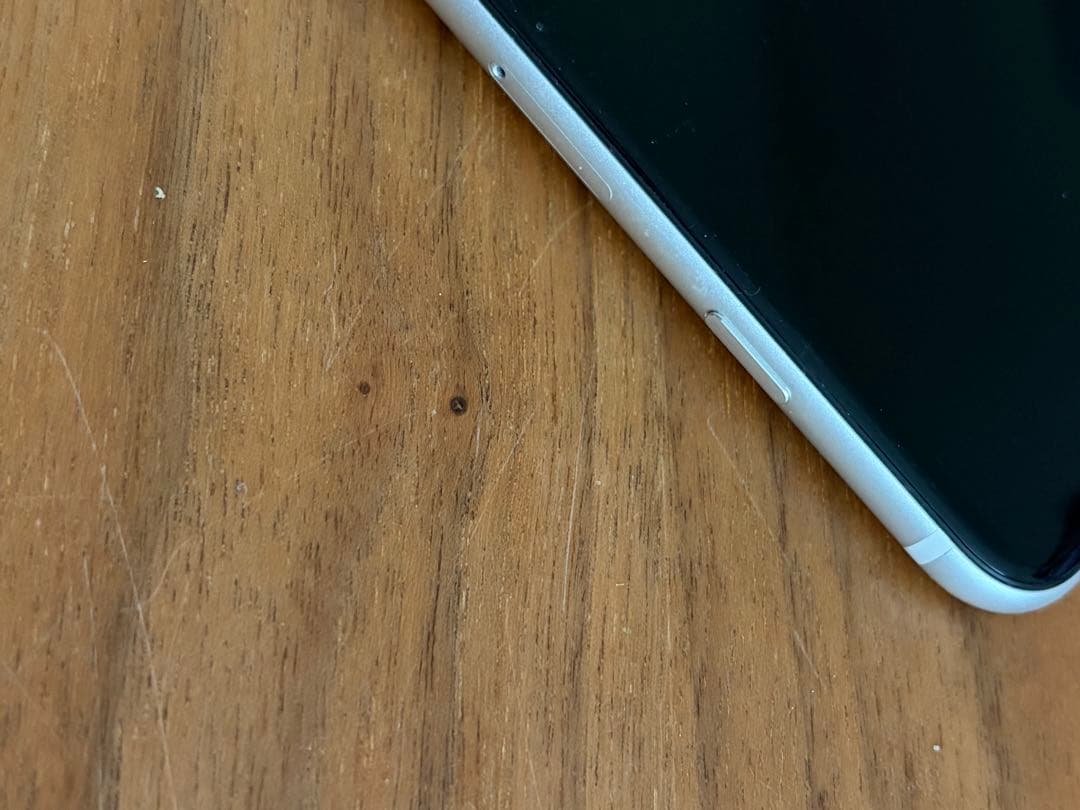 iPhone SE2 64GB 本体 ホワイト SIMフリー