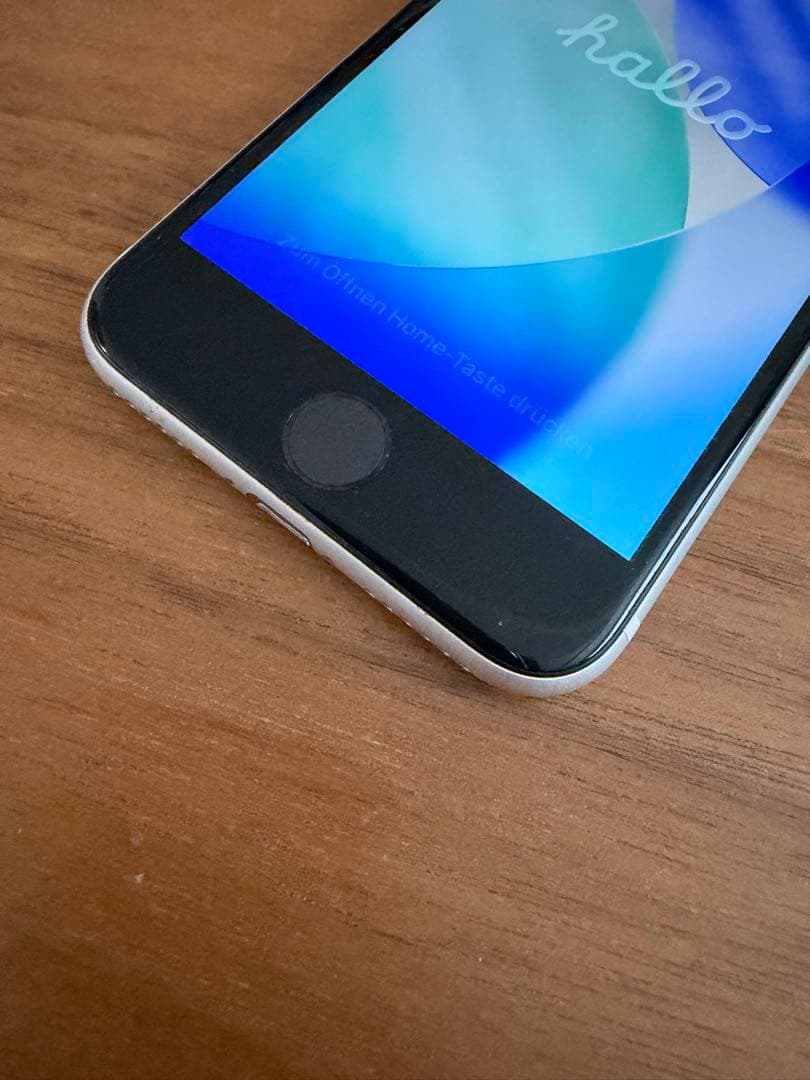 iPhone SE2 64GB 本体 ホワイト SIMフリー