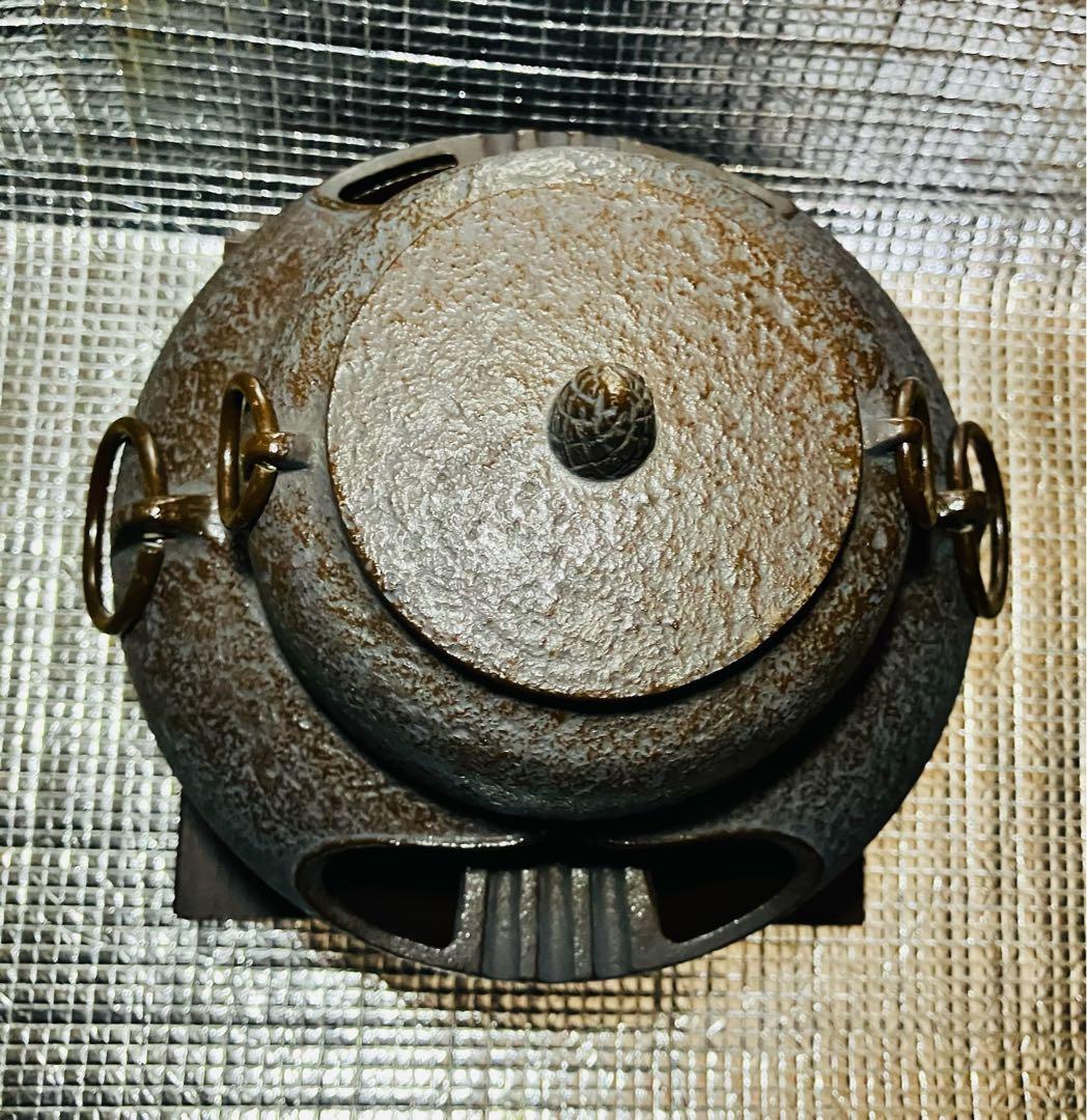 鉄製 二重構造 茶釜 専用台付き　文秀堂　南部鉄器　茶釜風灰皿　台座付き