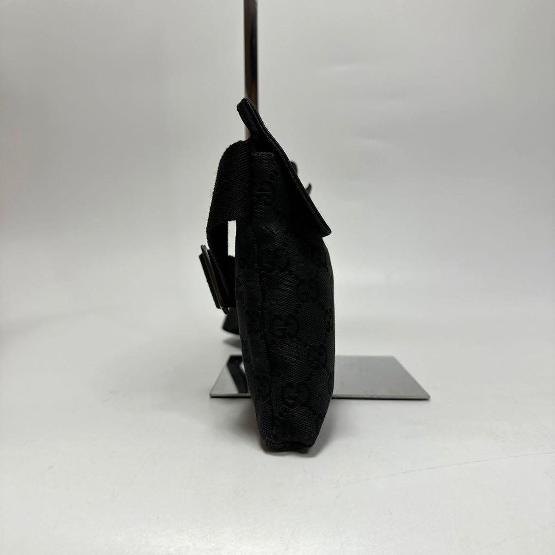 t61【美品】グッチ　GGキャンバス レザー　ブラックウエストポーチショルダー.