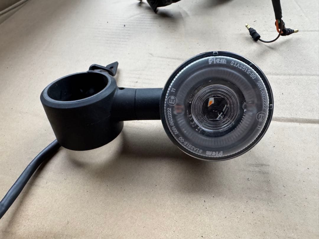 カリンさん専用　GB350 純正フロントウインカー