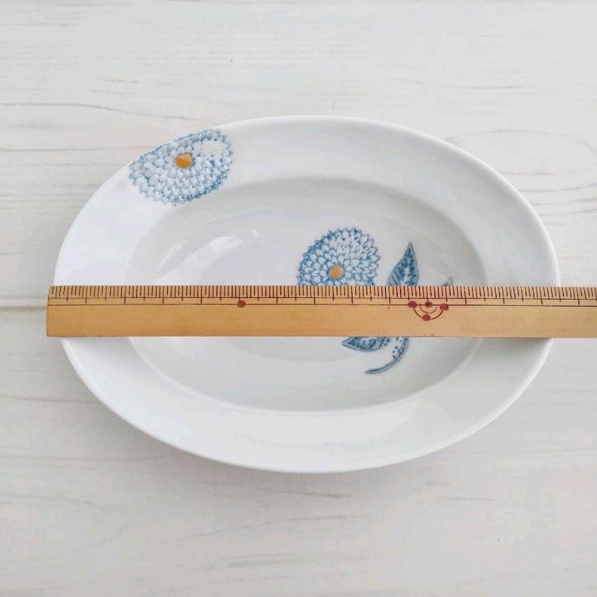 新品　波佐見焼　勲山窯　楕円　小鉢　ダリア　ライトブルー