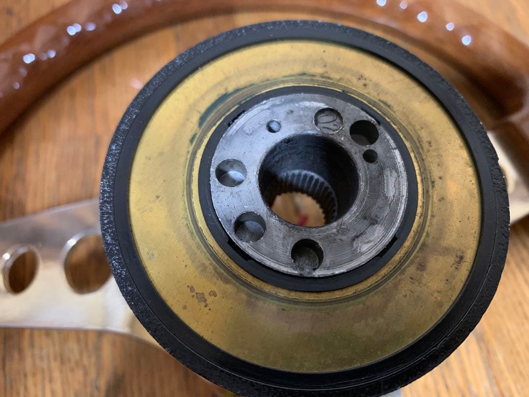 希少　超美品　OBA ウッドステアリング32.5cm ボス&ビス付き