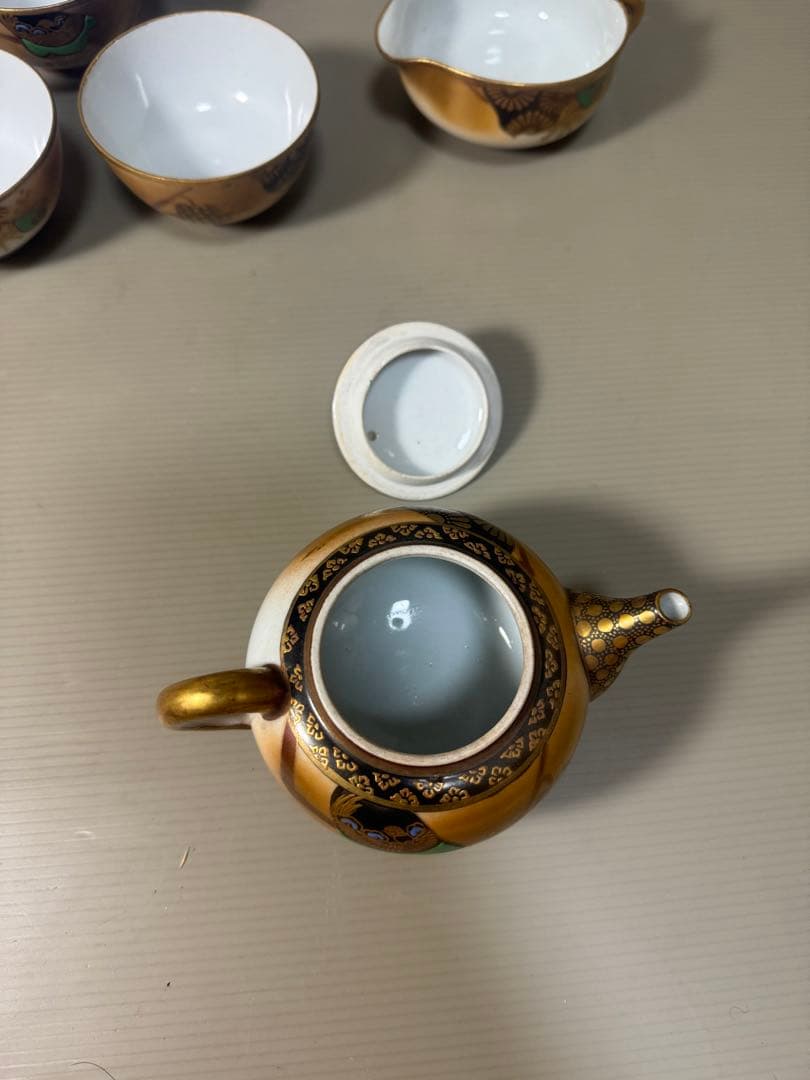 2172 九谷焼　金彩　茶器セット　急須1客　湯冷し1客　湯呑5客　時代物
