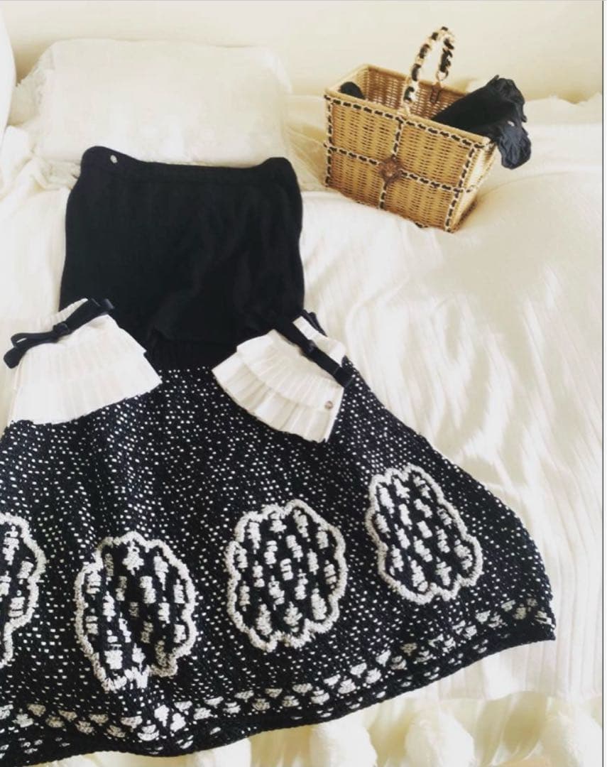 ヴァクトー　カゴバックミニ　美品　(持ち手をテグスにて補強あり)