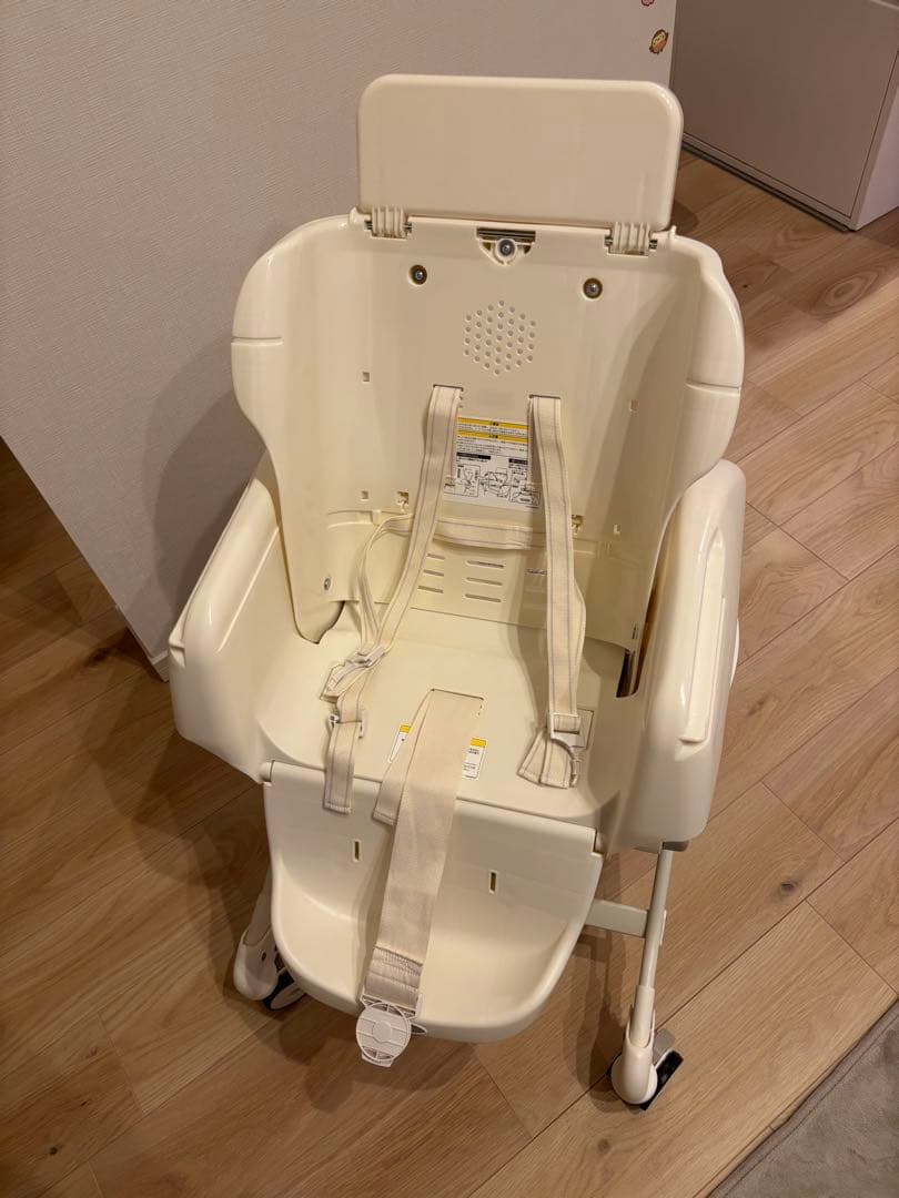 コンビ　ネムリラ　オートスウィング　電動