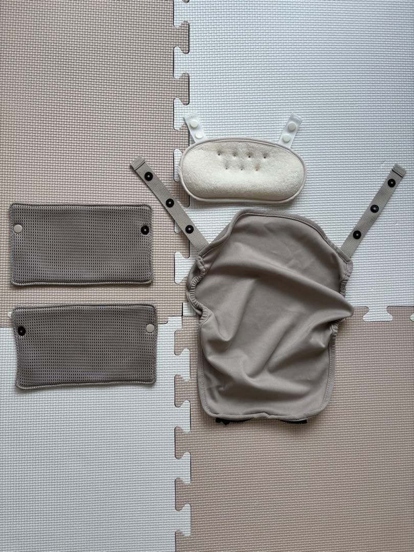 Aprica アップリカ Lacris ラクリス ベージュ 抱っこひも