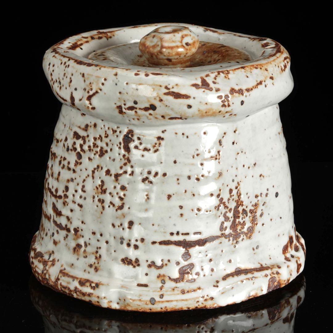 南山窯 目黒威徳 黒地志野水指 共箱 茶道具 水差し 志野釉 美濃焼 在銘 骨董