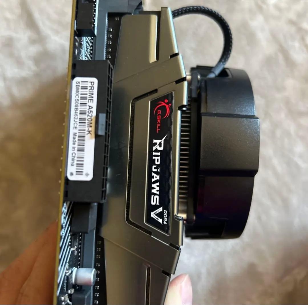 CPU AMD PRIME A320M-K Ryzen5 3500 16GB