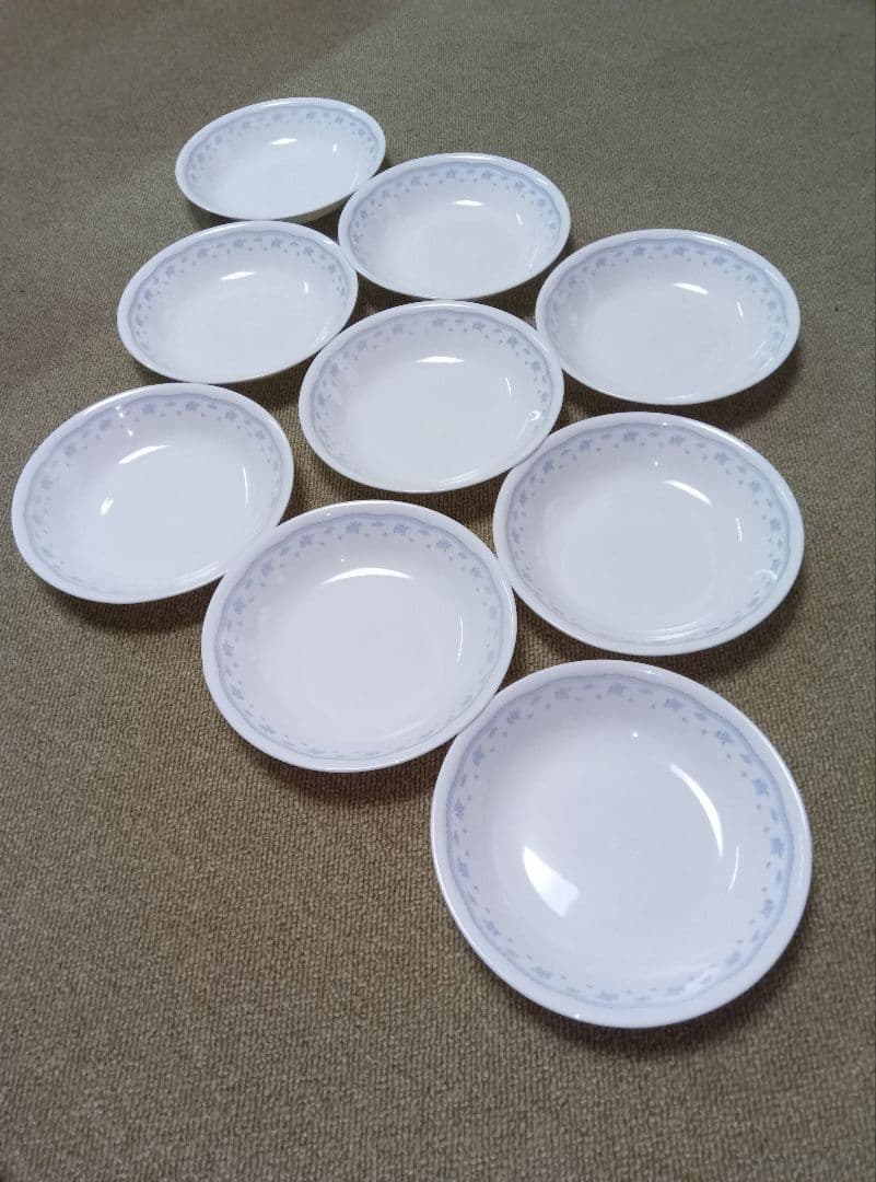 CORELLE 白地に青い花模様の皿 5枚セット