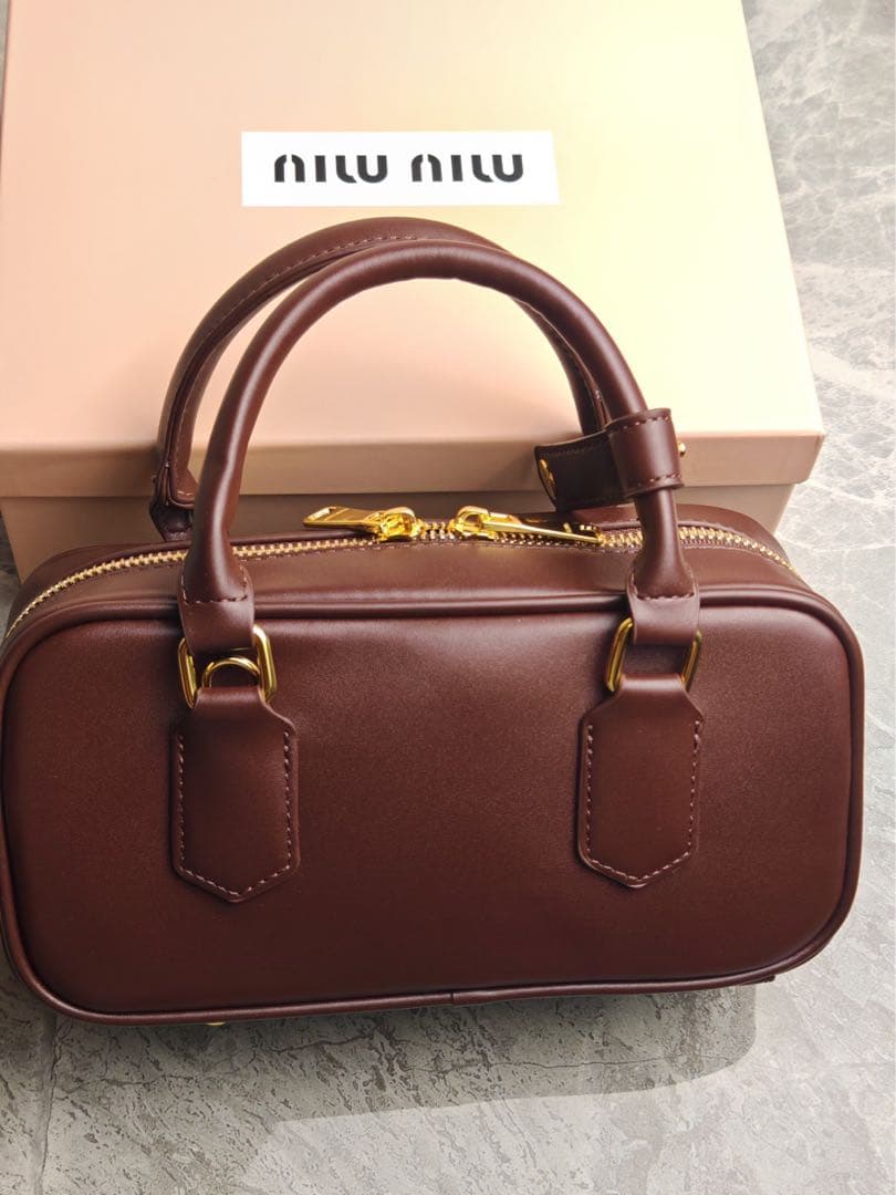 MIU MIU マドモアセル ミニ ショルダーバッグ ブラウン　美品