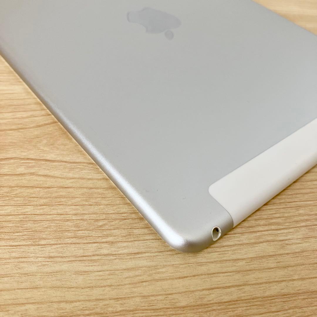 iPad本体 iPad Air2 Wi-Fi+cellular 64GB docomo