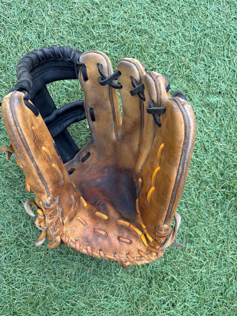 ミズノプロ硬式内野手用グラブ