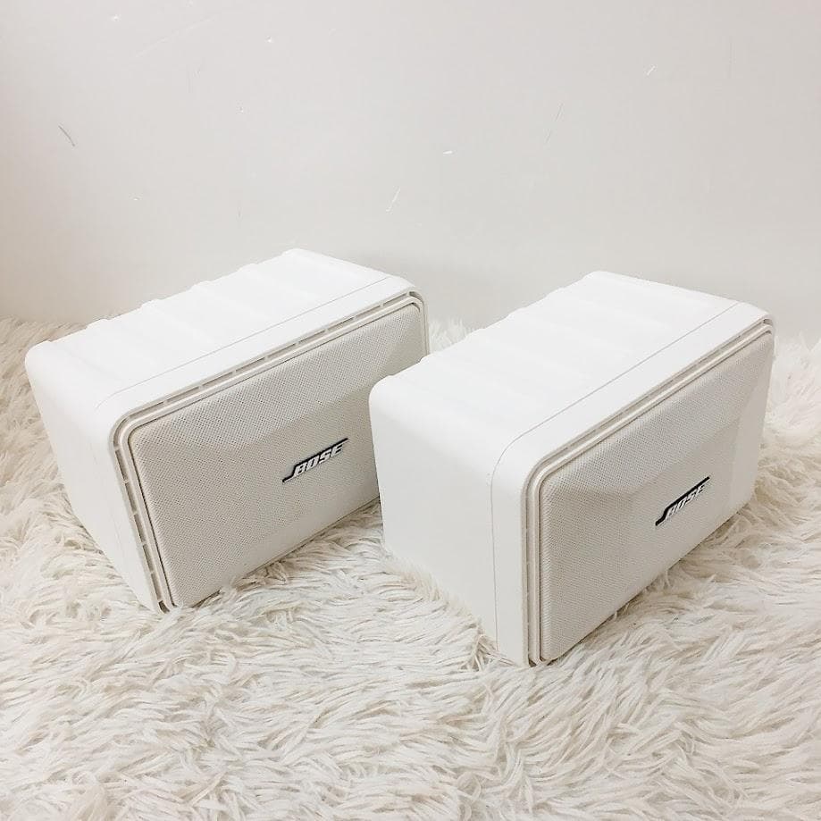 希少なホワイト BOSE 101MMW ペアスピーカー シリアル連番