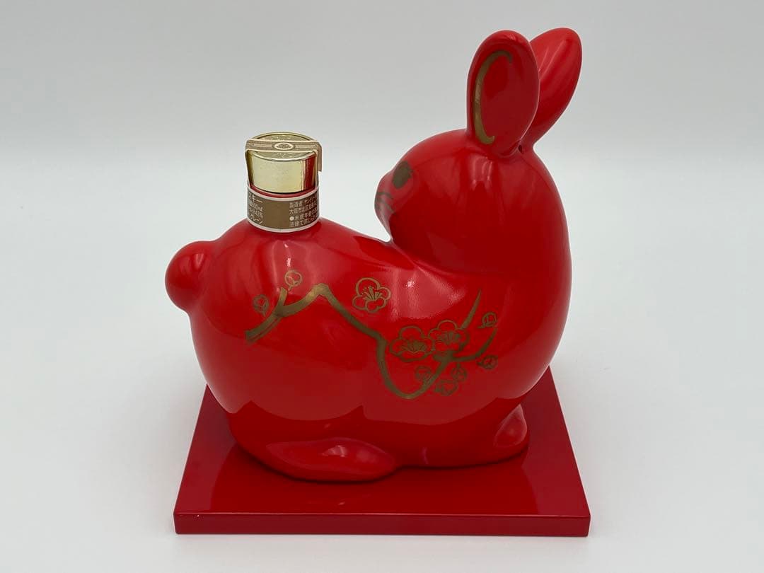 【未開栓】サントリー ウィスキー 600ml ローヤル 15年 干支ボトル 卯