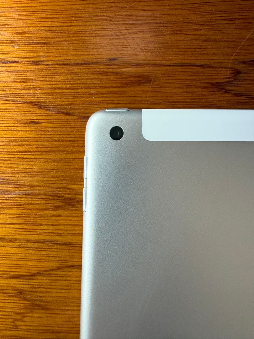 【充電容量100％】iPad 第9世代64GBWi-Fi+Cellular_A1