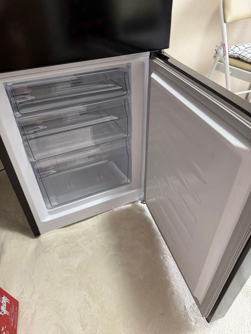 Hisense ノンフロン冷蔵庫 HR-D1701B