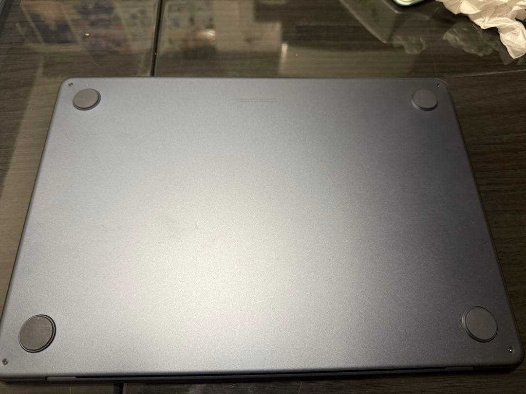 M2チップ MacBook Air 8GBメモリ 256GBストレージ