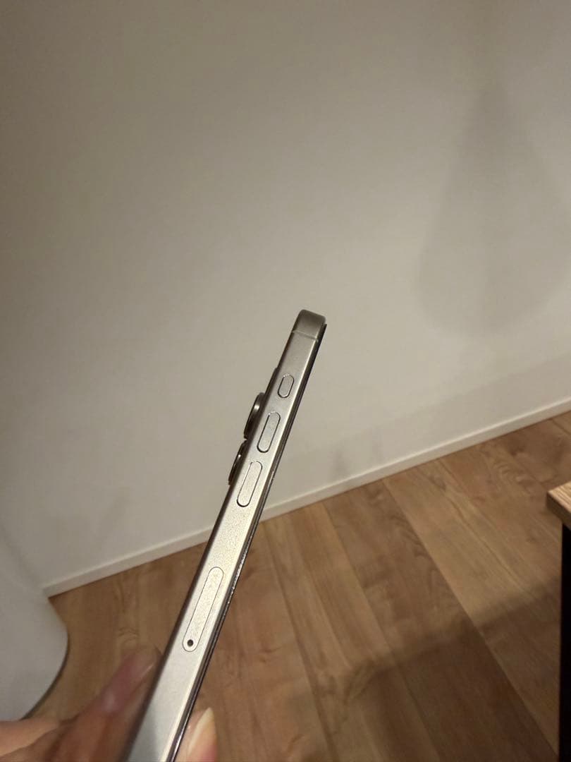 即日発送iphone 16 pro 512 gb ナチュラルチタニウム