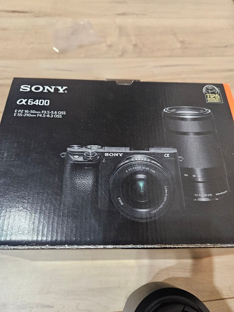 SONY a6400　ミラーレスカメラ　レンズ2個つき