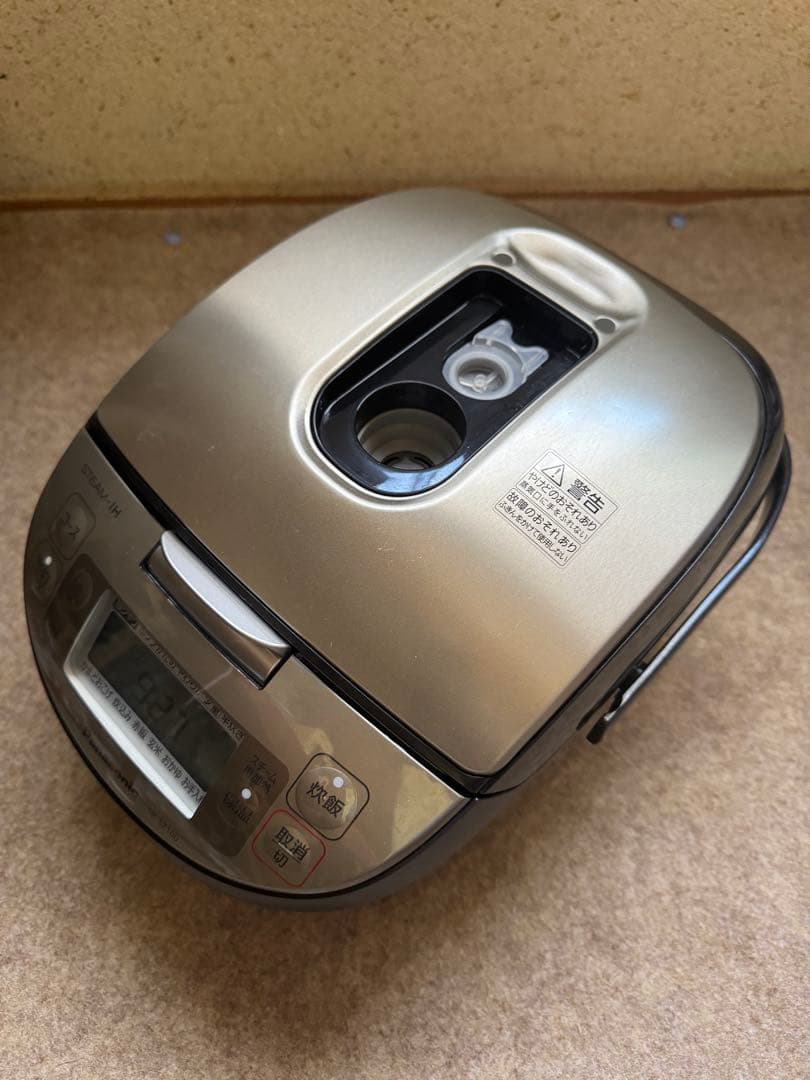 パナソニック 炊飯器 5.5合 スチームIH式 D竈釜 ブラックSR-SZ100