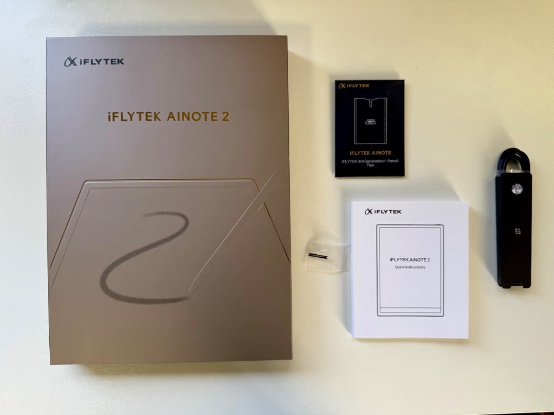 iFLYTEK AIRNOTE 2と専用キーボードケース