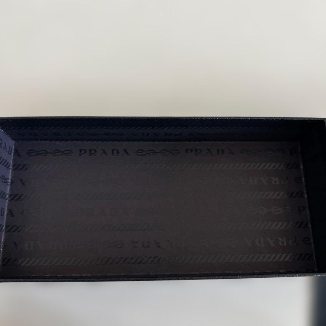 プラダPRADA サングラス　ブラック　マット