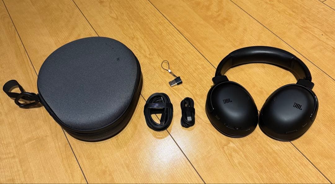 ヘッドホン JBL TOUR ONE M3