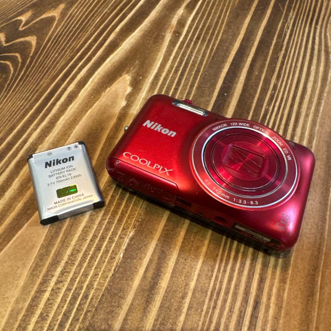 Nikon COOLPIX s6600 レッド 12x デジタルカメラ　赤