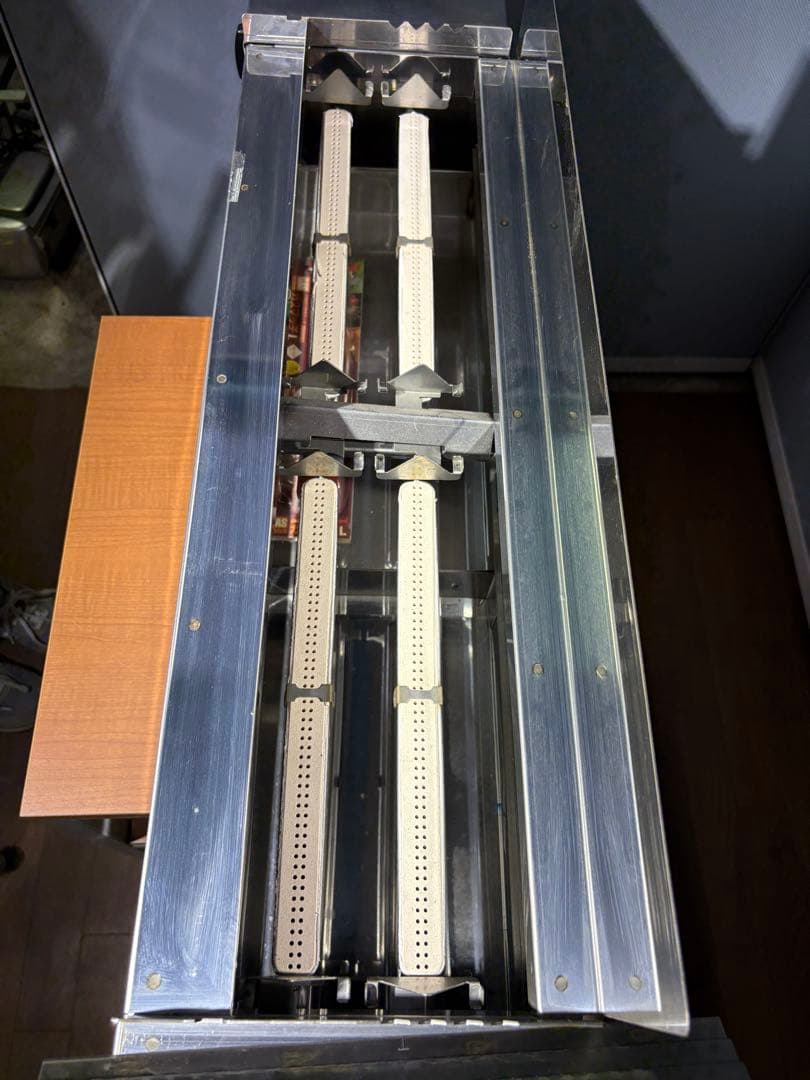 新品・未使用品　中部コーポレーション　業務用　串焼き器　LPガス