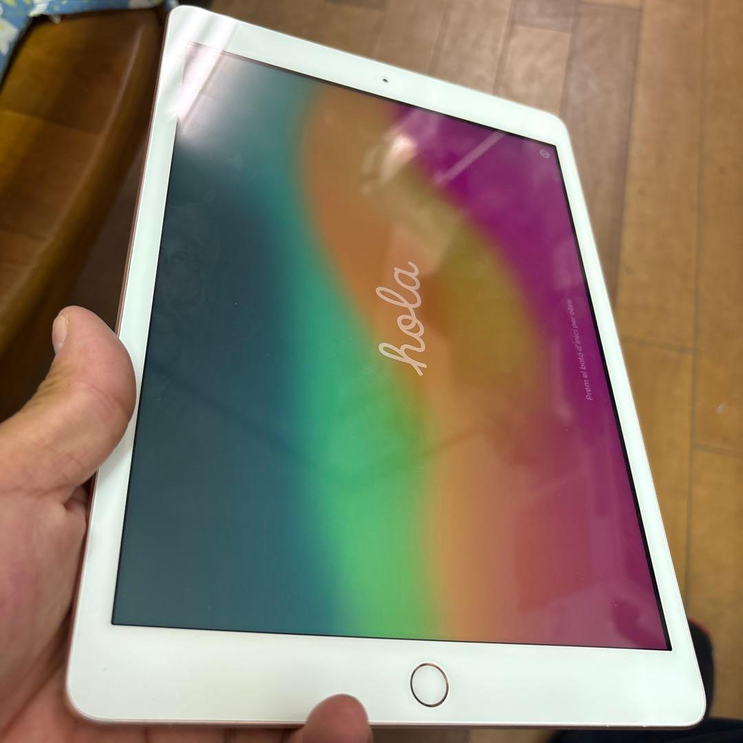 Apple iPad 第8世代　ゴールド 本体　32GB