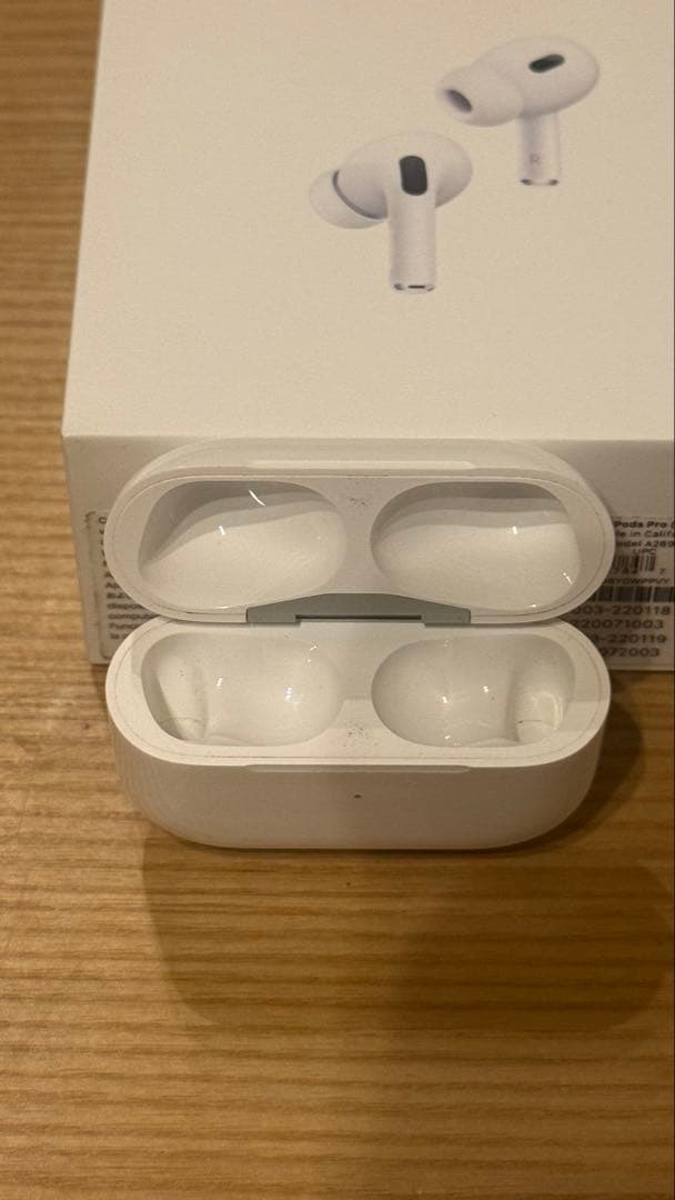 【美品・即発送】Apple純正品　AirPods Pro2 本体