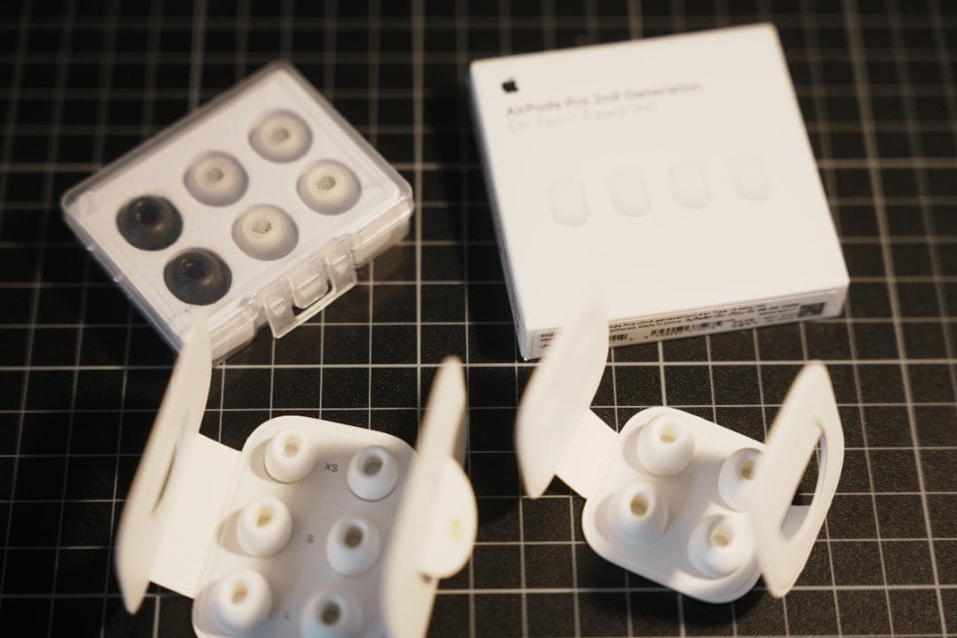 ガ*ビ様 AirPods Pro 第2世代 本体 付属品付き