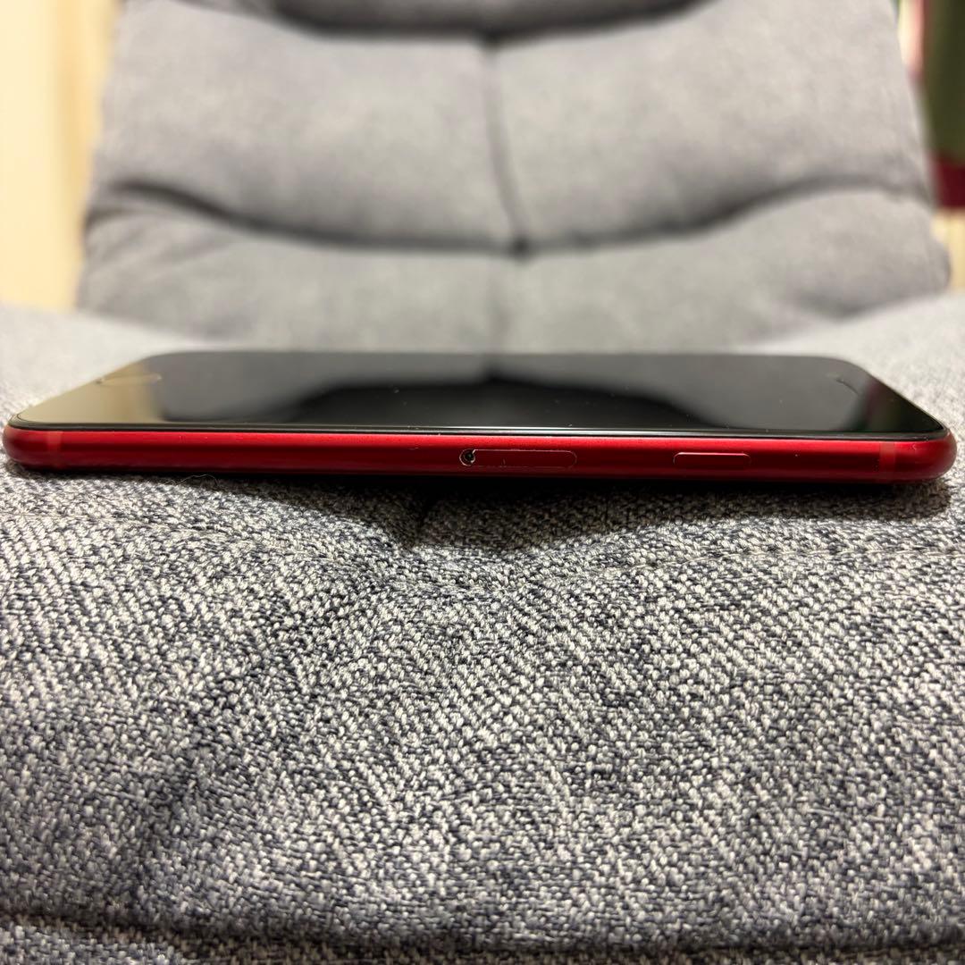 【esimのみ】iPhoneSE 3 赤 128GB【やや難あり】