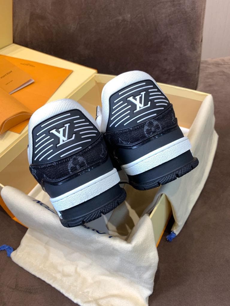 ルイヴィトン LVトレイナーライン モノグラムデニム レザー スニーカー