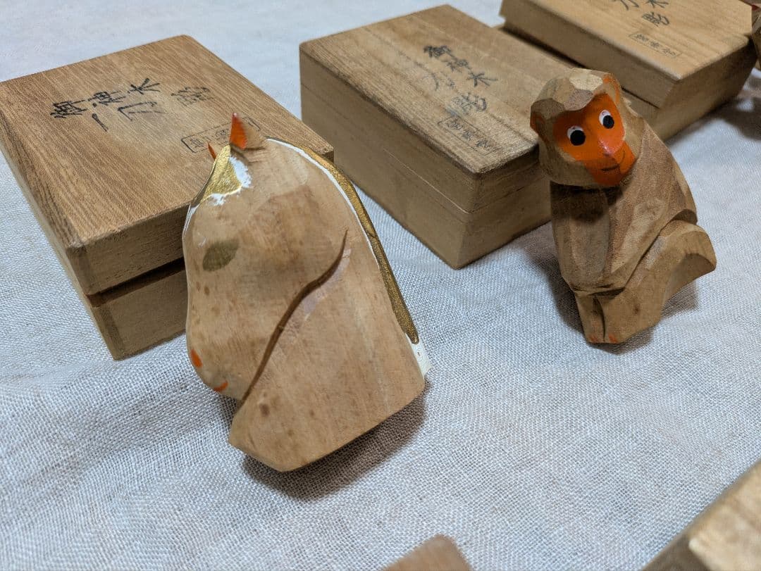 筥崎宮　御神木　一刀彫　十二支　干支　木彫　8個セット　置き物