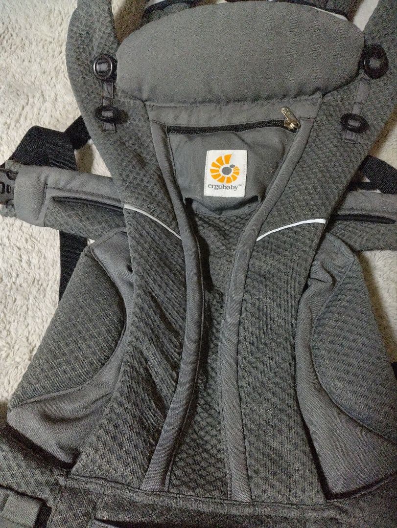 yuyu　エルゴベビー 抱っこひも グレー　オムニブリーズ