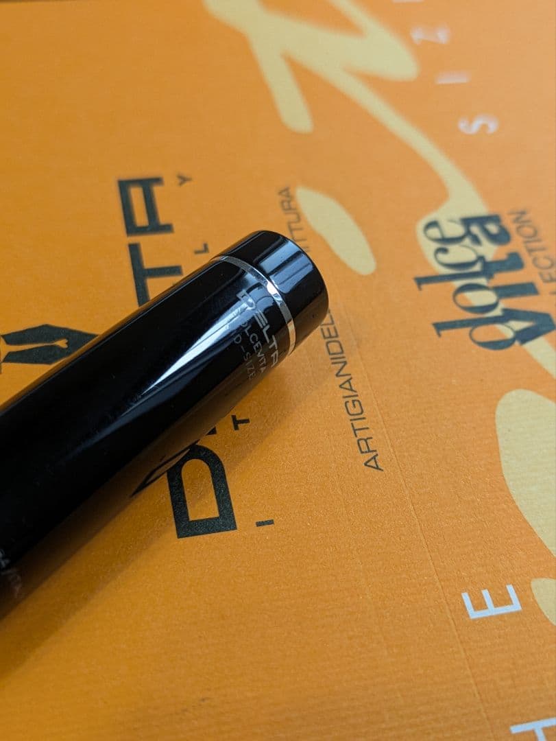 デルタ　ドルチェビータ　ミディアム　ボールペン