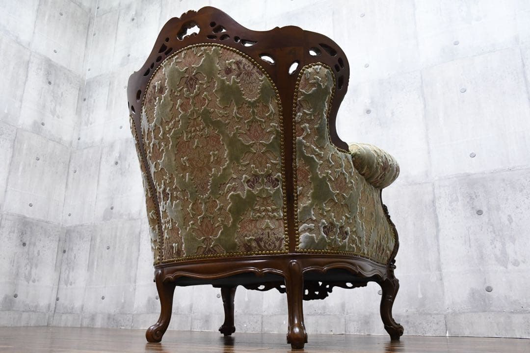 FAC29 イタリア製 ロココ様式 猫脚レリーフ 1人掛けソファ シングルソファ