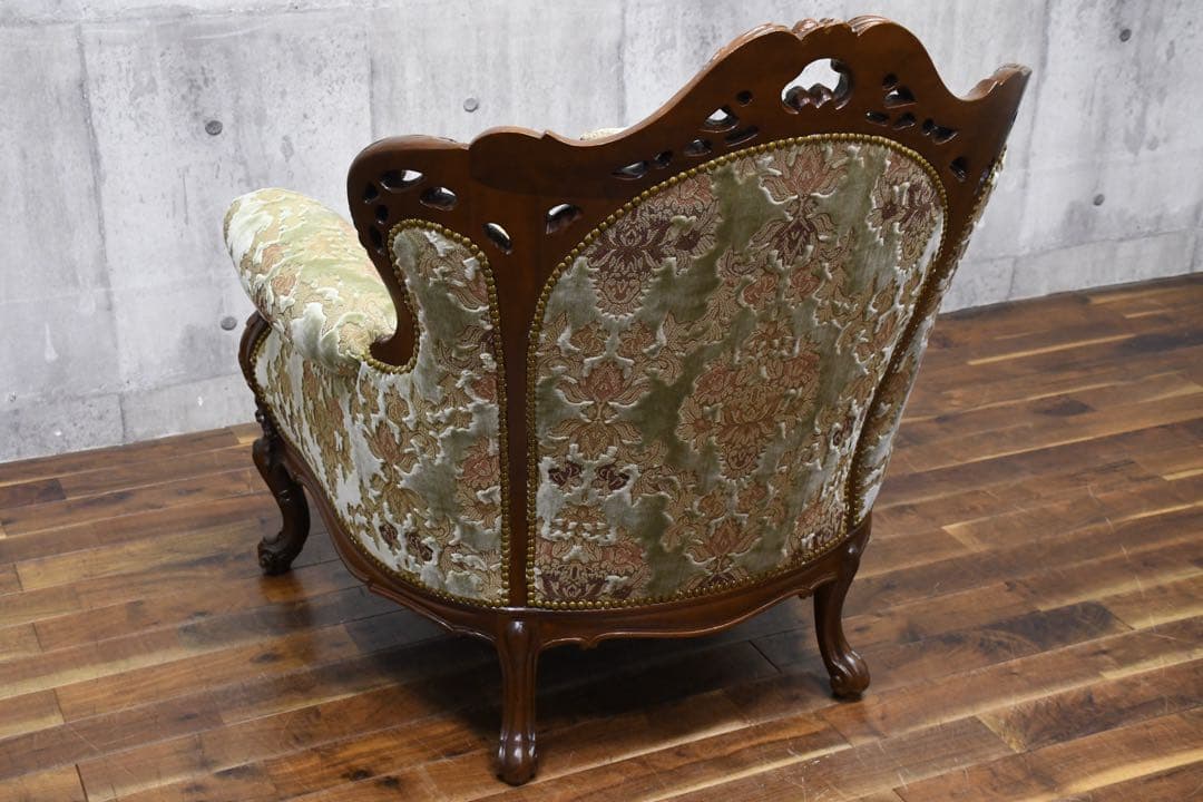 FAC29 イタリア製 ロココ様式 猫脚レリーフ 1人掛けソファ シングルソファ