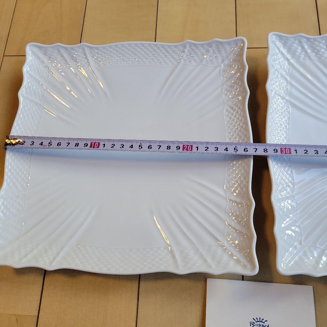 リチャードジノリ　ベッキオホワイト　スクエアプレート２枚