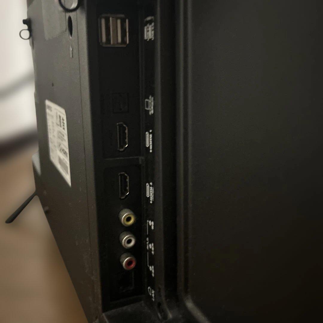 32型チューナーレスTV