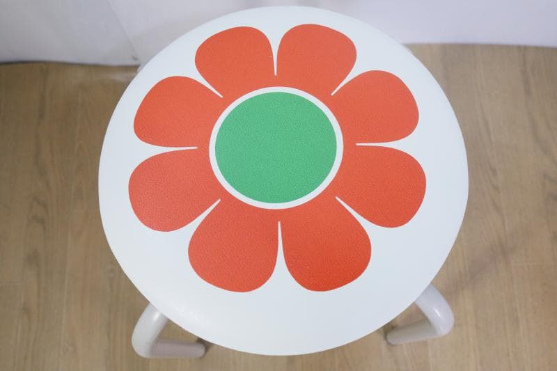 未使用に近く綺麗!◆レトロポップ　花柄スツール/丸椅子/パイプイス　70゛s