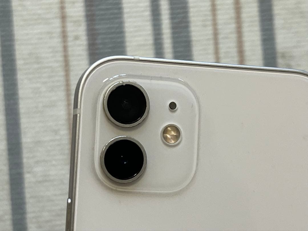 iPhone 12 128GB ホワイト