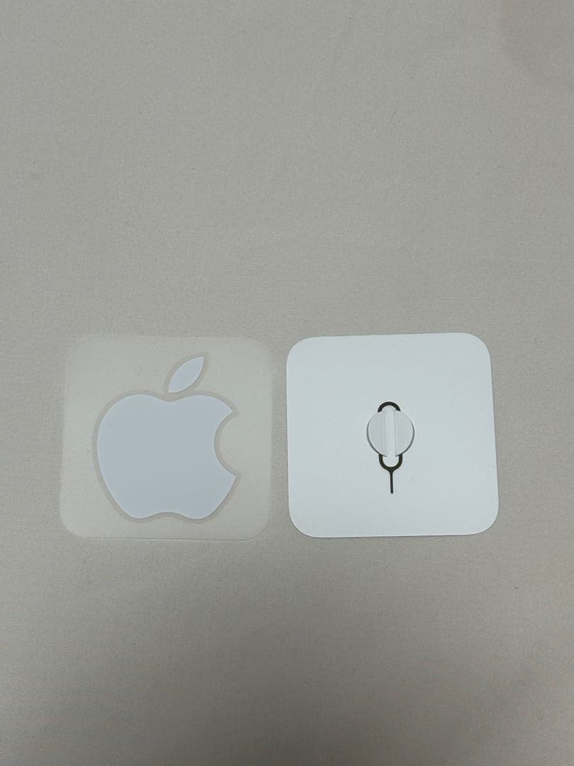 Apple iPhone 12 スターライト　本体