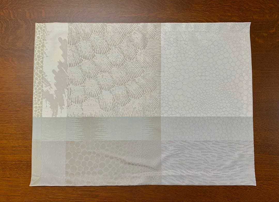 新品　ガルニエ・ティエボー ランチョンマット　4枚