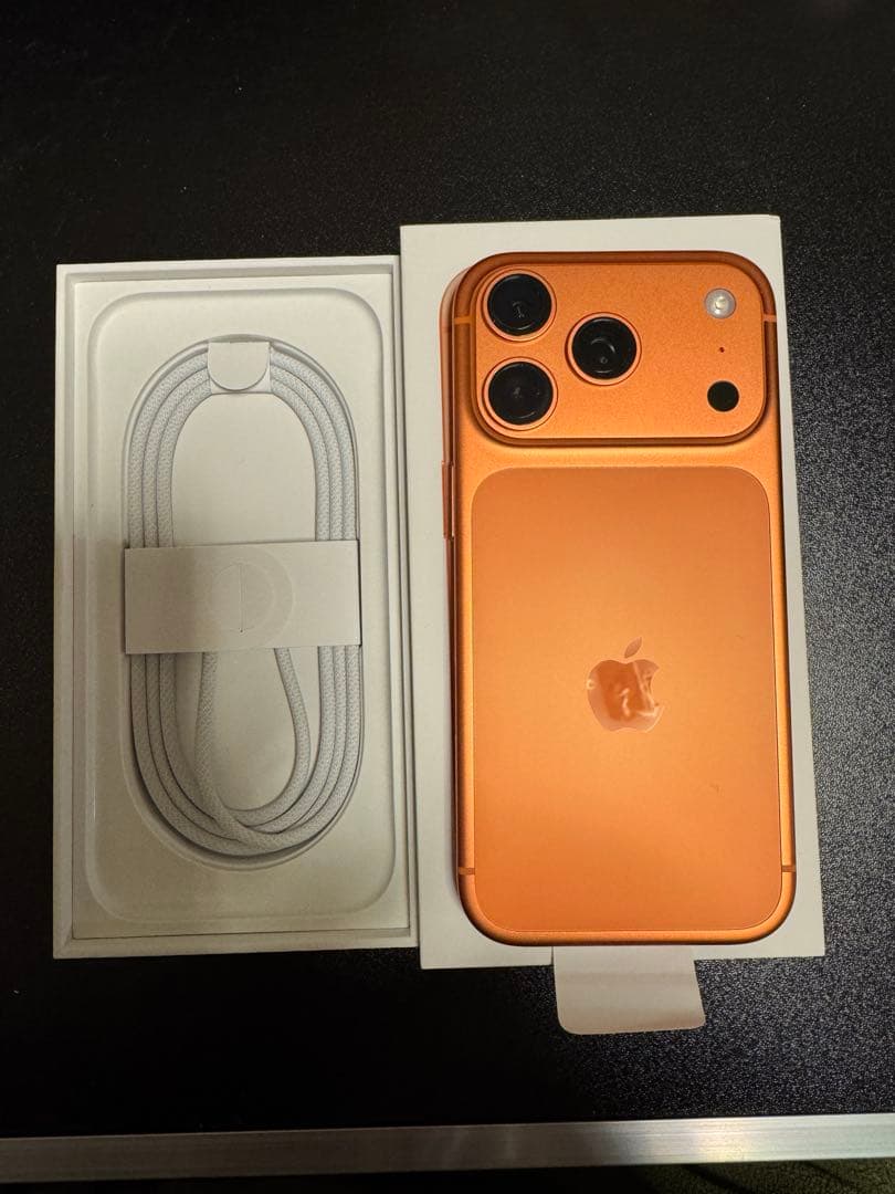 （US版）iPhone17 Pro 512GB 美品 ミリ波対応機種 オレンジ