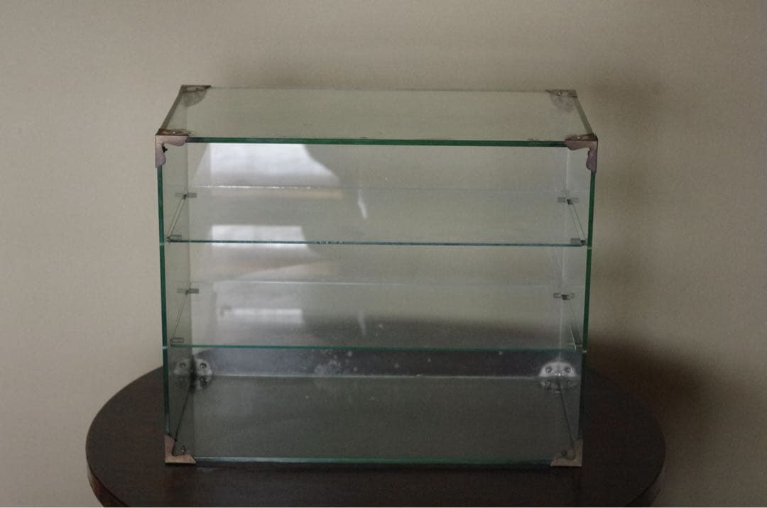 ※直接引取可能※ 店舗什器 透明ガラス 3段ディスプレイケース