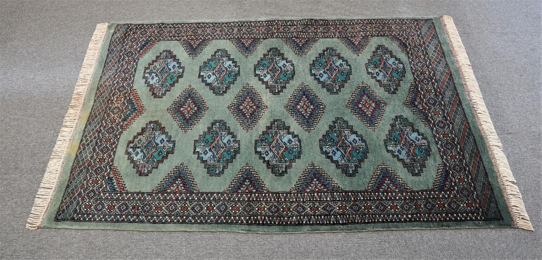 [SALE]パキスタン 手織り絨毯 ヴィンテージラグ 143cm×93cm